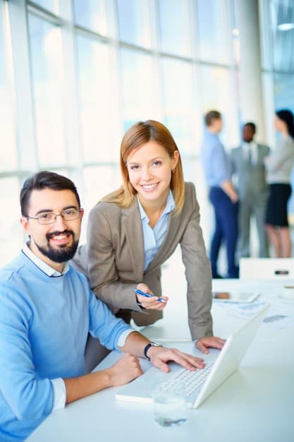 Laboral: empresa + 1 empleado